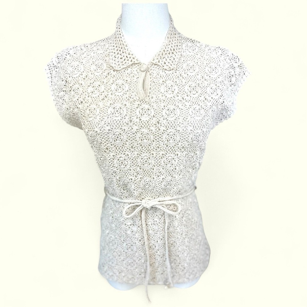 Tramo Size Small Vintage‎ Switzerland Crochet off white cotton top with belt